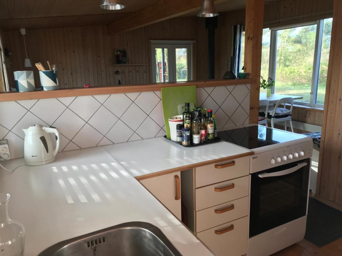 Hyggeligt Sommerhus I Ebeltoft, Taet Pa Strand Og Skov. Luaran gambar
