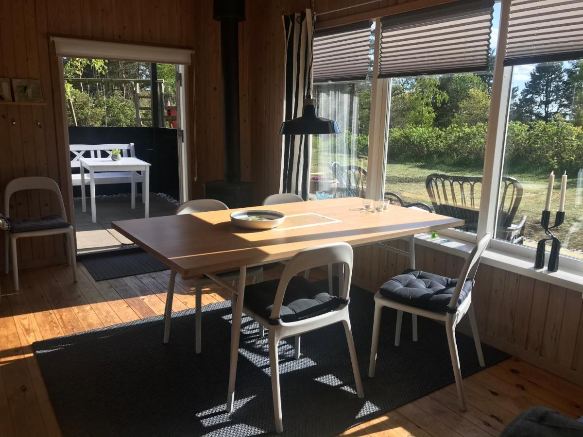 Hyggeligt Sommerhus I Ebeltoft, Taet Pa Strand Og Skov. Luaran gambar