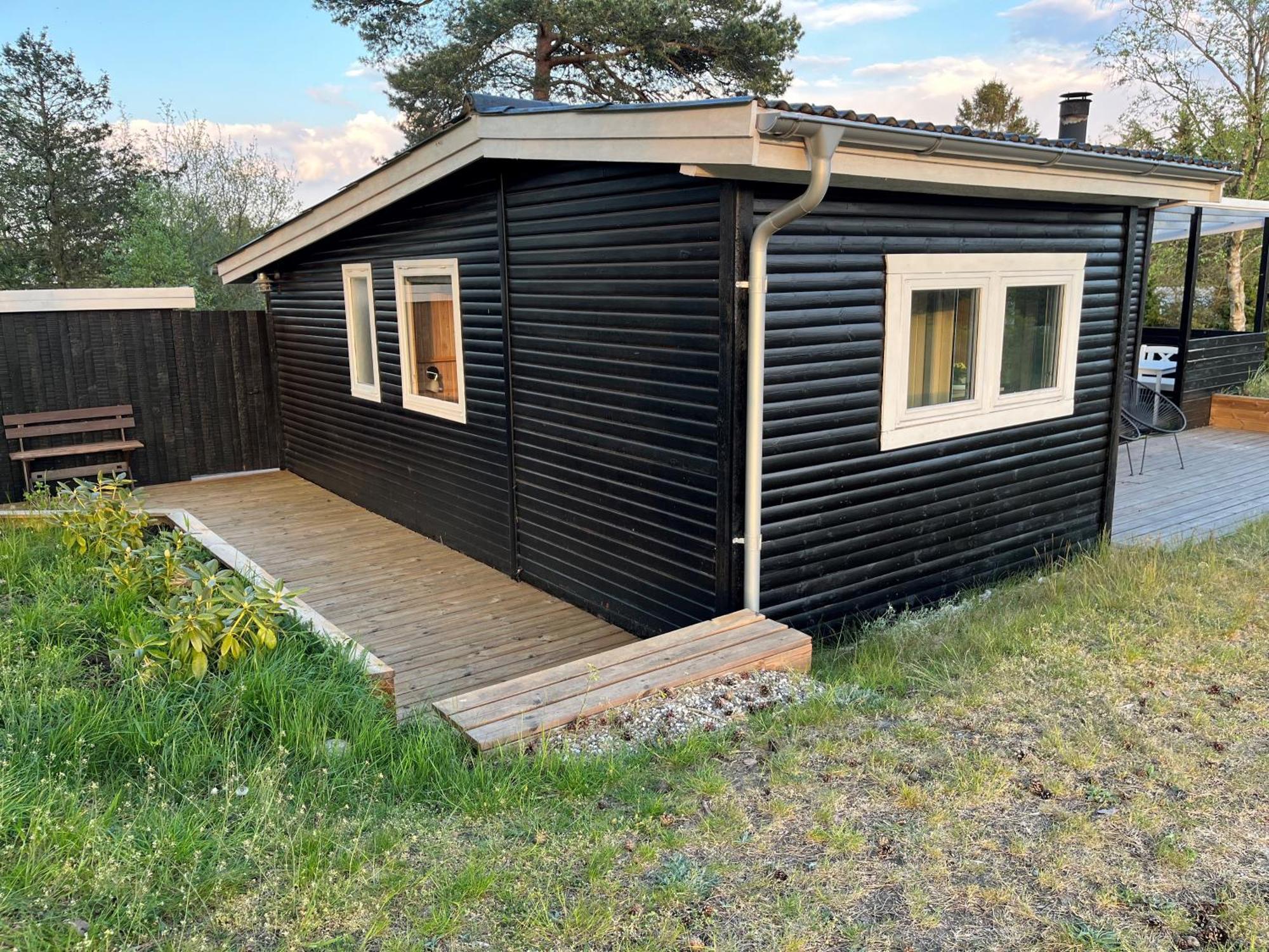 Hyggeligt Sommerhus I Ebeltoft, Taet Pa Strand Og Skov. Luaran gambar